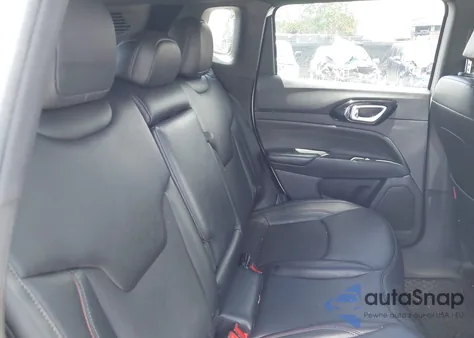 2024 Jeep Compass Trailhawk 4X4 из США, поврежденный, VIN 3C4NJDDN0RT595786